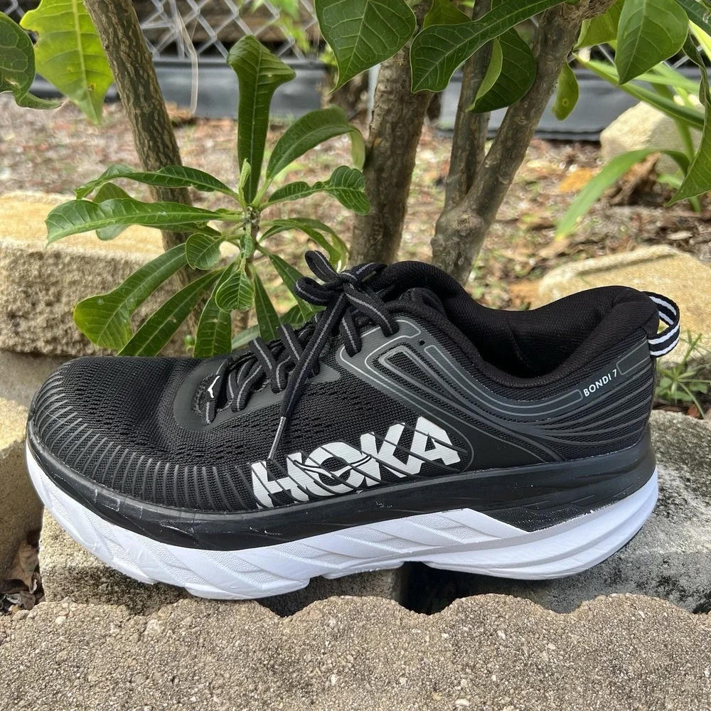 Size 9 Hoka One One Womens Bondi 7 1110519 Black Running Sneaker Shoes Worn